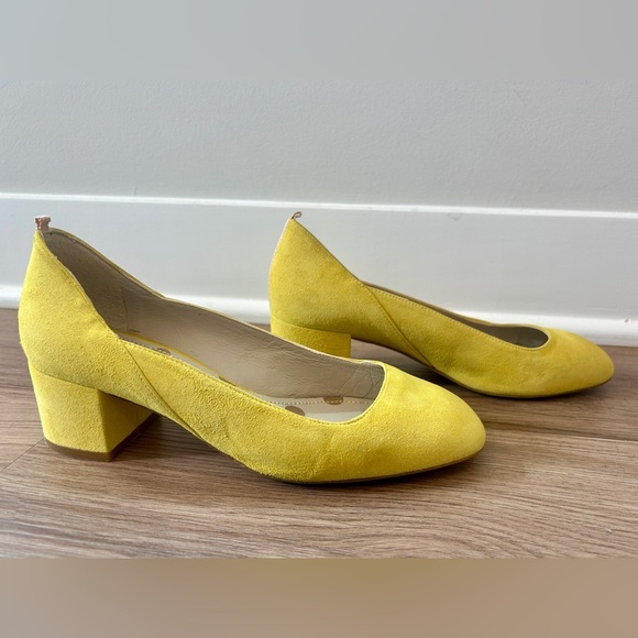 BODEN Yellow Suede Mid Heel Court Ladies Pump Size 37 (6.5 US) Block Chunky - Picture 7 of 9